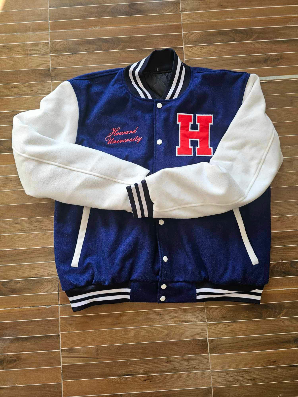 HU Letterman የሱፍ ጃኬት